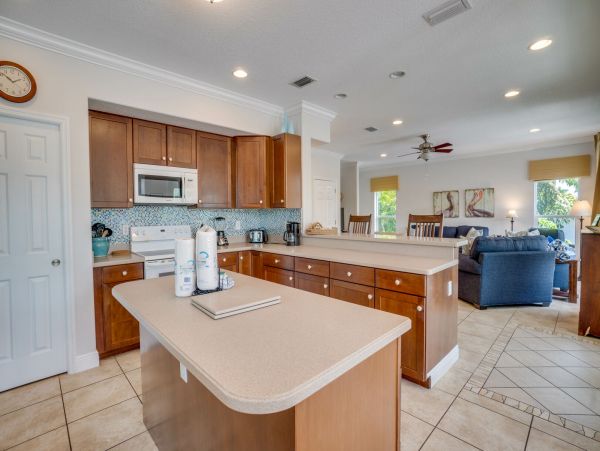Holmes Beach Vacation Home Two Bedrooms Short Walk to Beach
