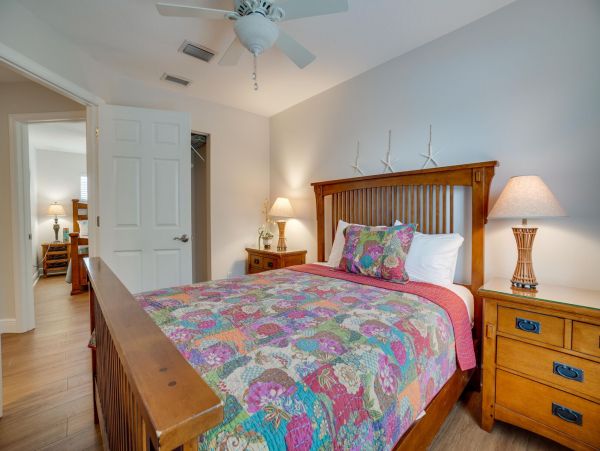Holmes Beach Vacation Home Two Bedrooms Short Walk to Beach