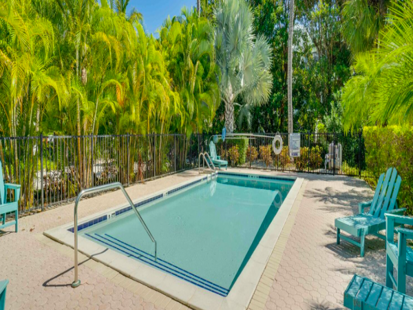 Exclusive Beach Front Condo 2 bedrooms 2,5 bathrooms