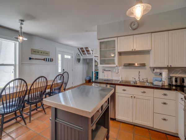 Holmes Beach Vacation Home Four Bedrooms Short Walk to Beach