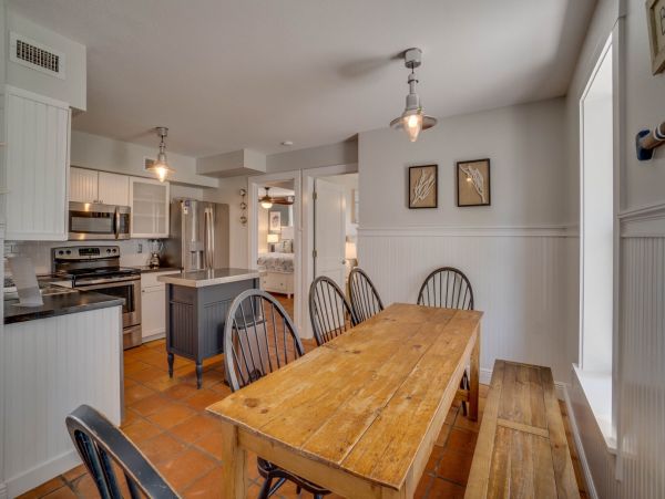Holmes Beach Vacation Home Four Bedrooms Short Walk to Beach