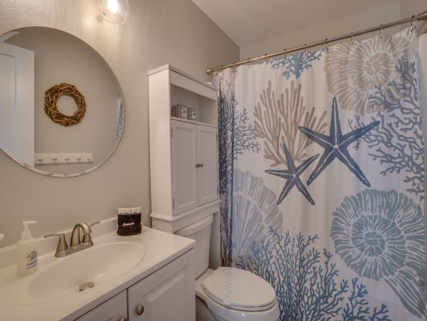 Holmes Beach Vacation Home Four Bedrooms Short Walk to Beach