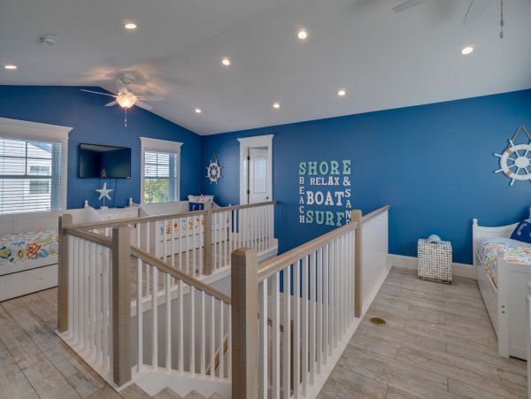 Holmes Beach Gorgeous 4 Bedroom Vacation Pool Home Sleeps 8