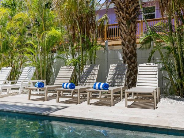 Luxury Anna Maria Island Vacation Rental with Pool & Spa - Steps to Beach