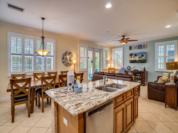 Holmes Beach Vacation Pool Home Four Bedrooms Walk to Beach