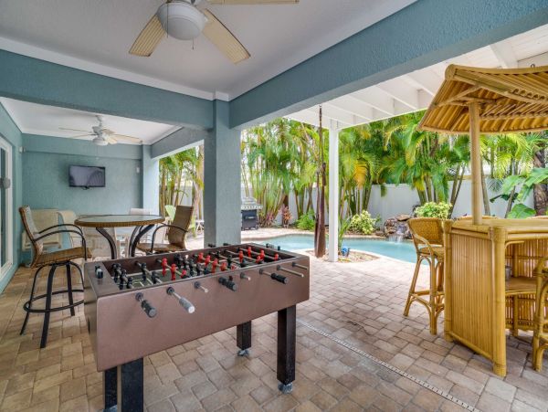 Holmes Beach Vacation Pool Home Four Bedrooms Walk to Beach