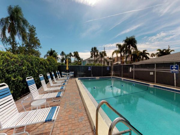 Holmes Beach Beachfront Vacation Rental - Anna Maria Island Condo with Gulf Views