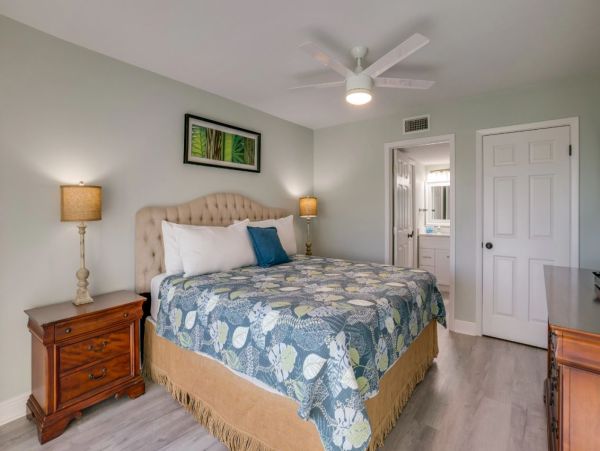 Holmes Beach Beachfront Vacation Rental - Anna Maria Island Condo with Gulf Views