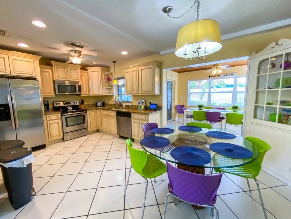 Anna Maria Island Home with 5 Bedroom & Pool