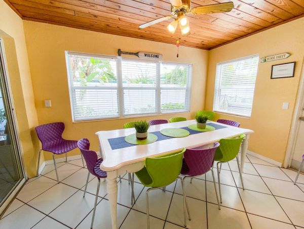 Anna Maria Island Home with 5 Bedroom & Pool
