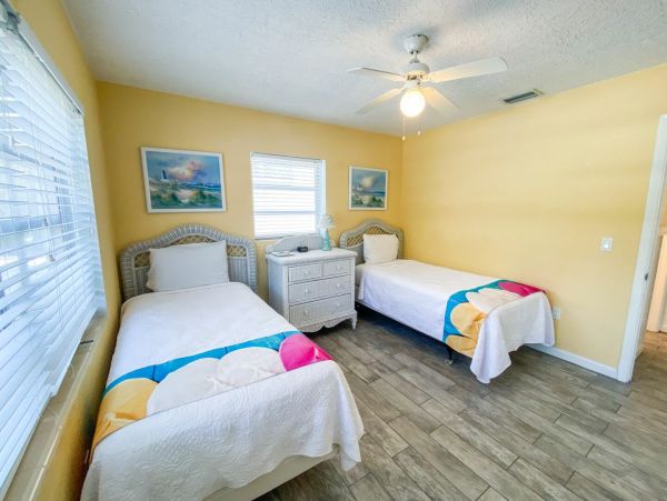 Anna Maria Island Home with 5 Bedroom & Pool