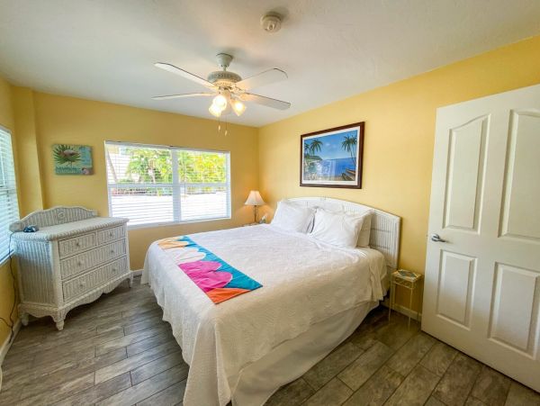 Anna Maria Island Home with 5 Bedroom & Pool