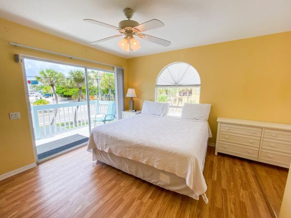 Anna Maria Island Home with 5 Bedroom & Pool