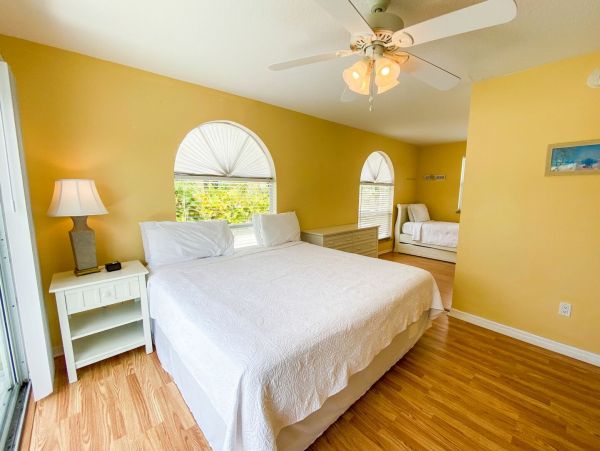 Anna Maria Island Home with 5 Bedroom & Pool