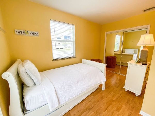 Anna Maria Island Home with 5 Bedroom & Pool