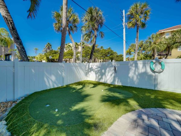 Anna Maria Island Home with 5 Bedroom & Pool