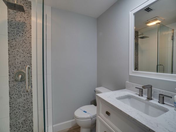 Spacious 4 Bedroom Pool Home in Anna Maria Sleeps 10 Guests