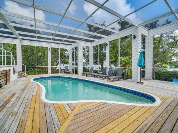 Anna Maria Island Vacation Home Five Bedrooms Bay Views