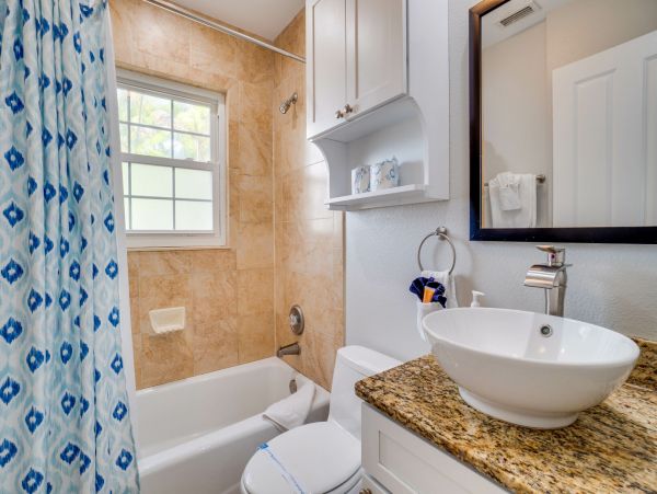 Lovely 4 Bedroom Vacation Rental in Anna Maria Island