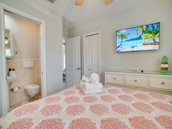 Lovely 4 Bedroom Vacation Rental in Anna Maria Island