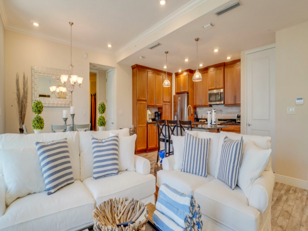 2 bedroom 2 Bathroom Luxury Condo