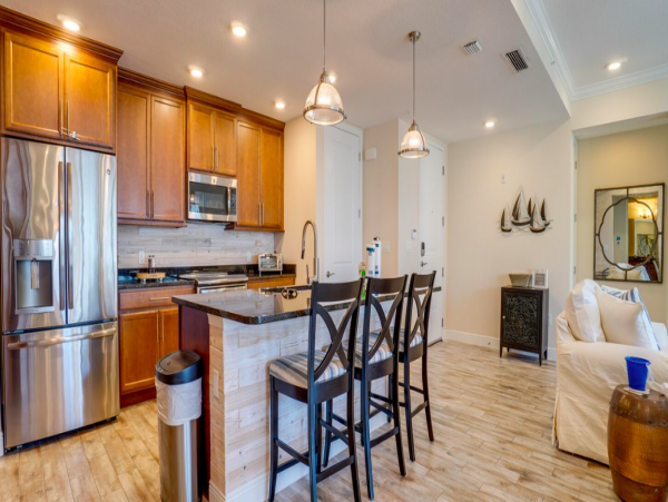 2 bedroom 2 Bathroom Luxury Condo