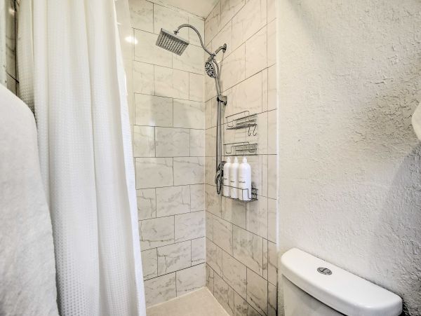 Fort Lauderdale Vacation Rental with Private Pool - Luxury Florida Beach House