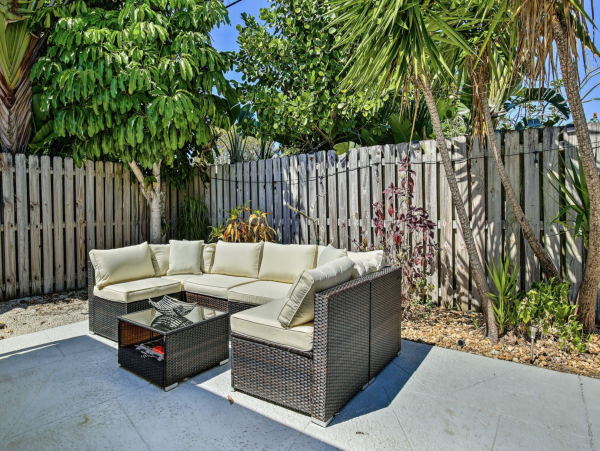 Fort Lauderdale Vacation Rental with Private Pool - Luxury Florida Beach House