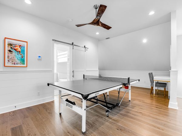 Santa Rosa Vacation Home Five Bedroom sleeps Twenty Guests