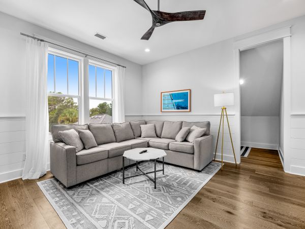 Santa Rosa Vacation Home Five Bedroom sleeps Twenty Guests