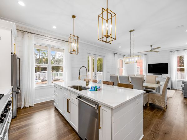 Santa Rosa Vacation Home Five Bedroom sleeps Twenty Guests