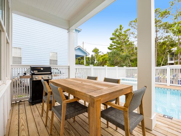 Santa Rosa Vacation Home Five Bedroom sleeps Twenty Guests