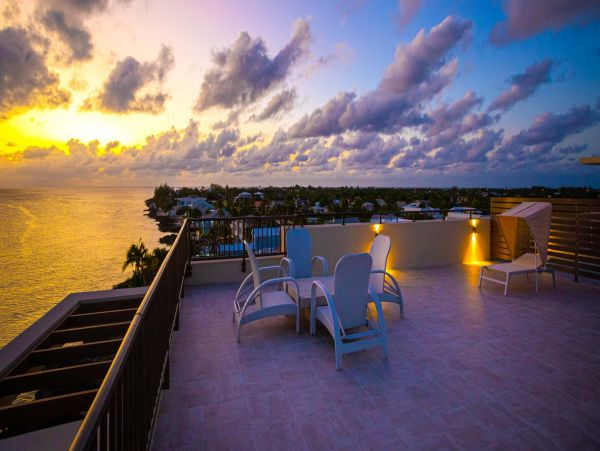 Three Bedroom Beachfront Vacation Rental in The Cayman Islands