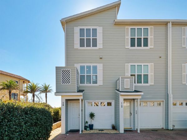 Luxury Gulf-Front Town Vacation Home