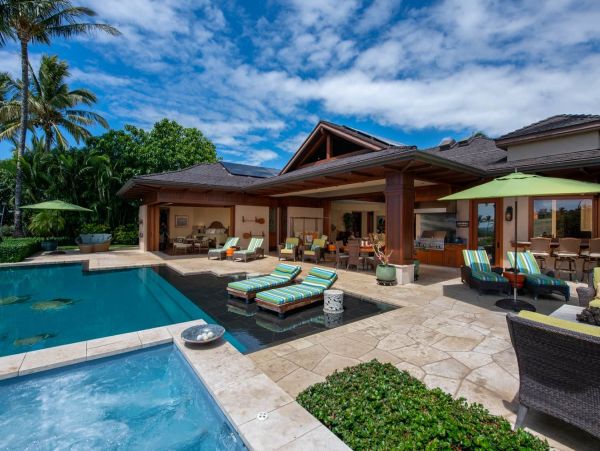 Waimea Luxury Villa with Six Bedroom