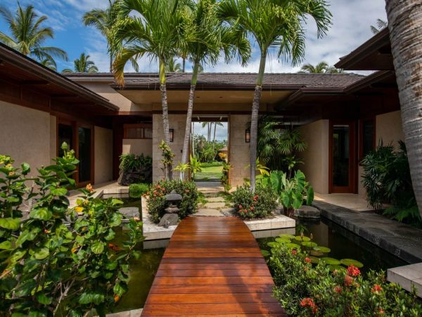 Waimea Luxury Villa with Six Bedroom