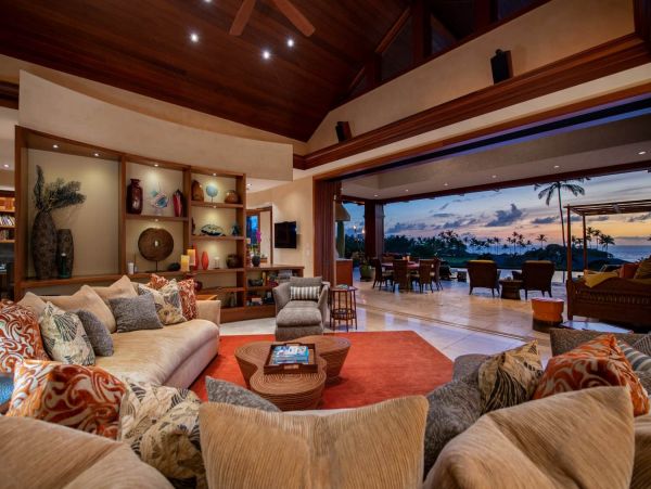 Waimea Luxury Villa with Six Bedroom