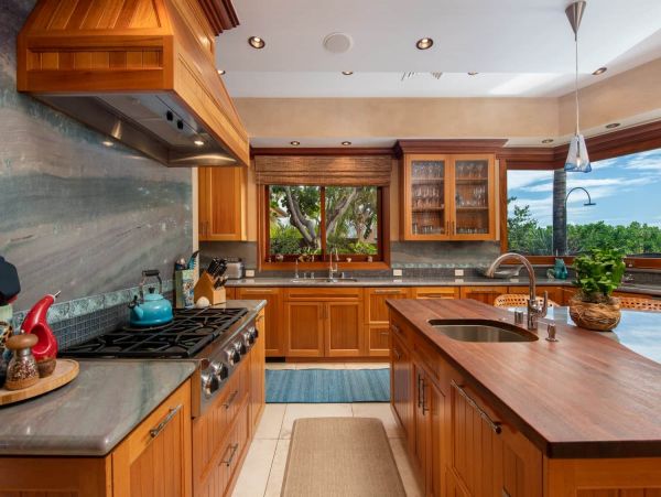 Waimea Luxury Villa with Six Bedroom