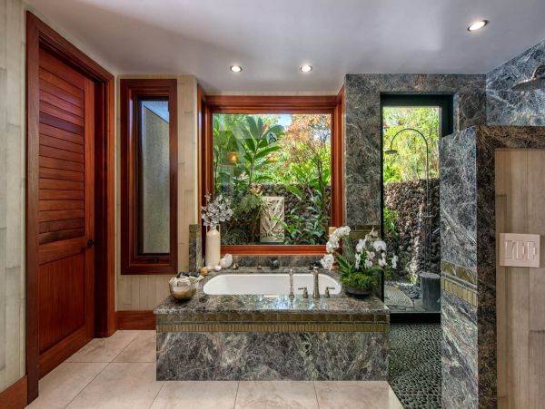 Waimea Luxury Villa with Six Bedroom