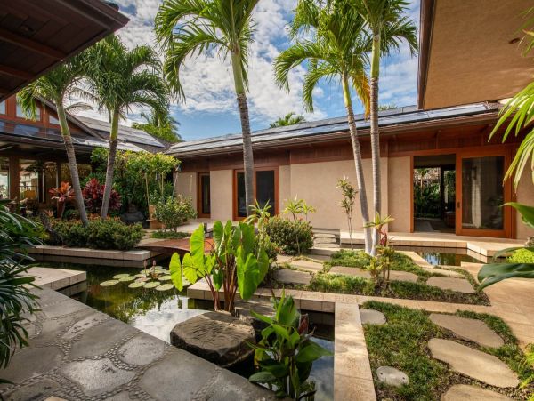 Waimea Luxury Villa with Six Bedroom
