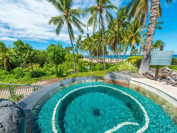 Waimea Luxury Villa with Six Bedroom