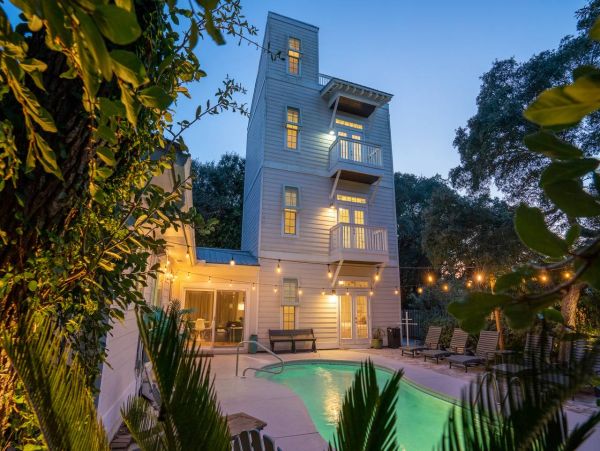 Luxury Vacation Rental in the Heart of Seagrove Beach
