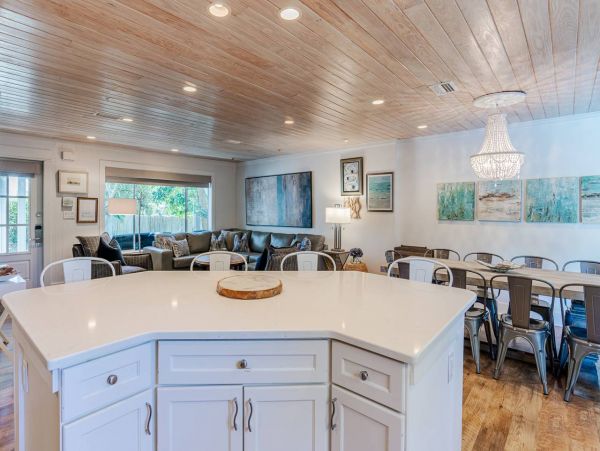Luxury Vacation Rental in the Heart of Seagrove Beach