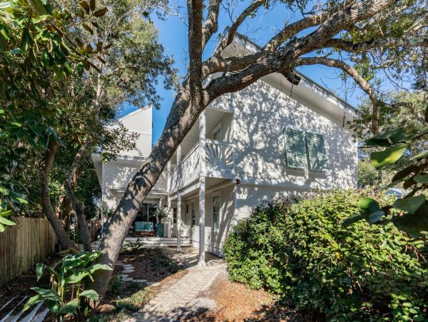 Luxury Vacation Rental in the Heart of Seagrove Beach