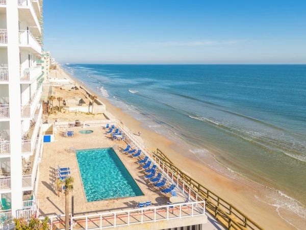 Gulf Front Three Bedroom Daytona Beach Vacation Rental Condo