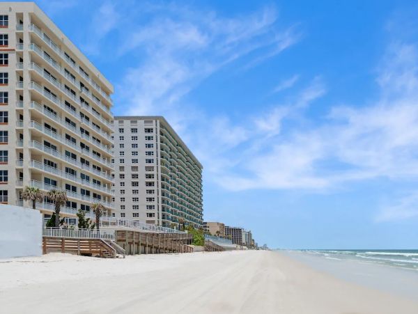 Gulf Front Three Bedroom Daytona Beach Vacation Rental Condo