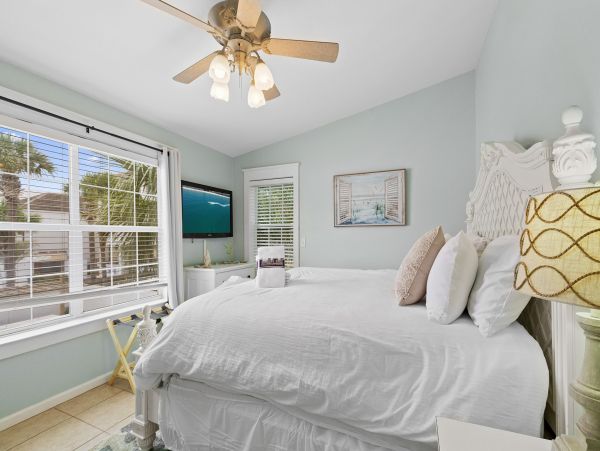 Steps to Beach Miramar Vacation Home