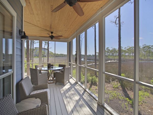 Miramar Vacation Home Walk to Beach Sleeps 8 Guests