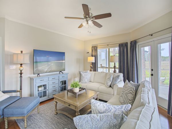 Miramar Vacation Home Walk to Beach Sleeps 8 Guests
