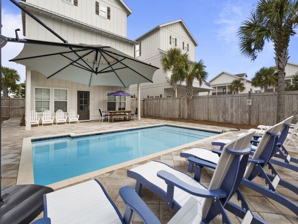 Miramar Vacation Home Sleeps 27 Guests